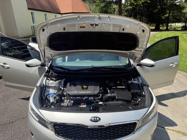 2018 Kia Forte Image 28