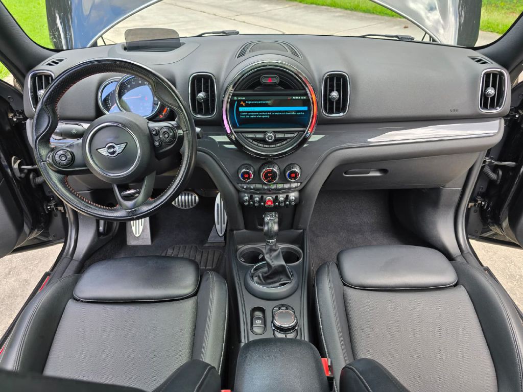 2018 MINI Cooper Image 5