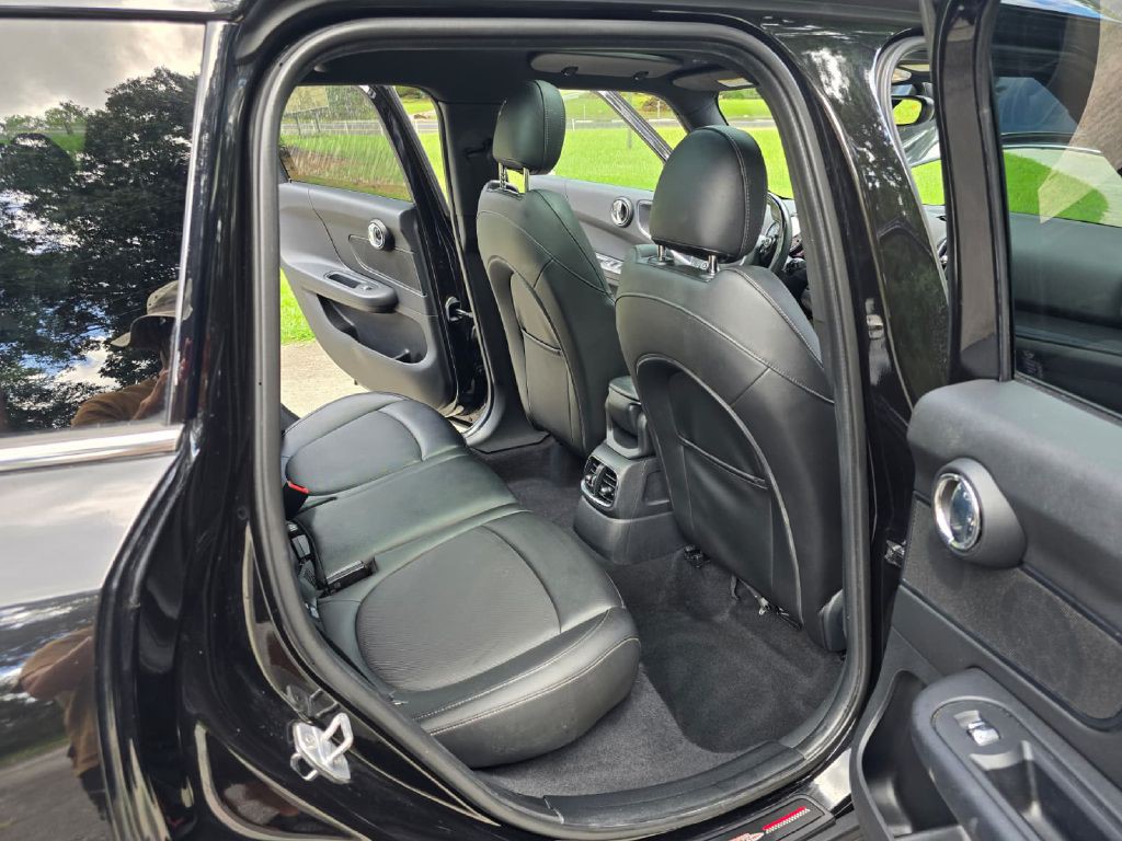 2018 MINI Cooper Image 7