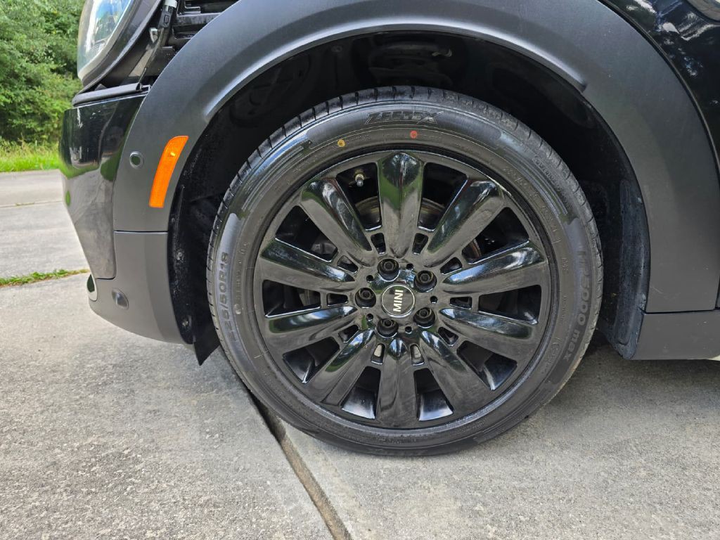 2018 MINI Cooper Image 8
