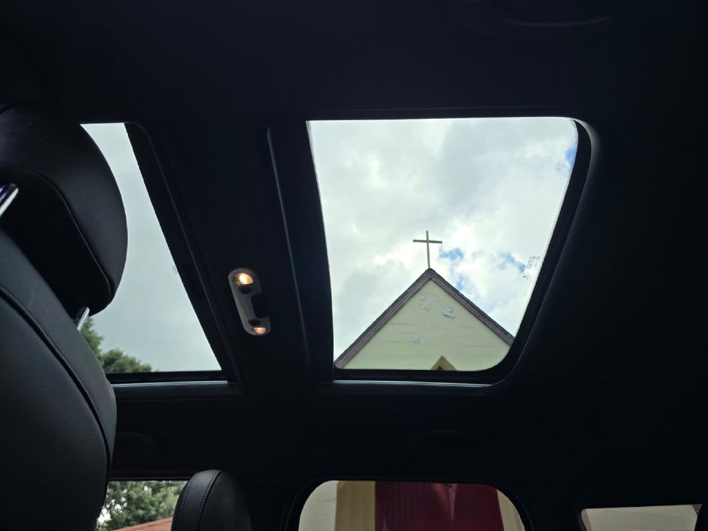 2018 MINI Cooper Image 11