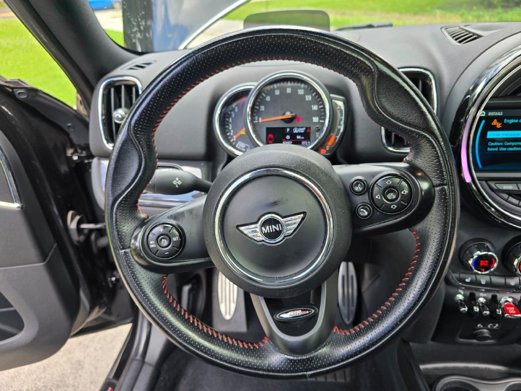 2018 MINI Cooper Image 23