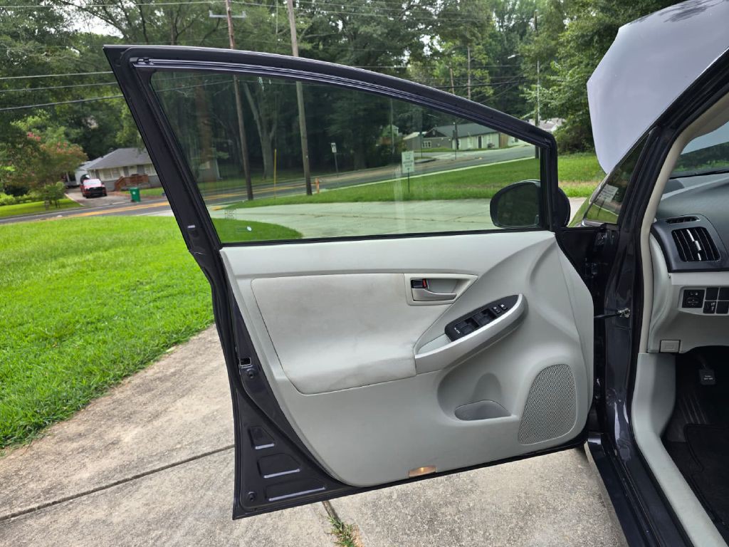 2013 Toyota Prius Image 20