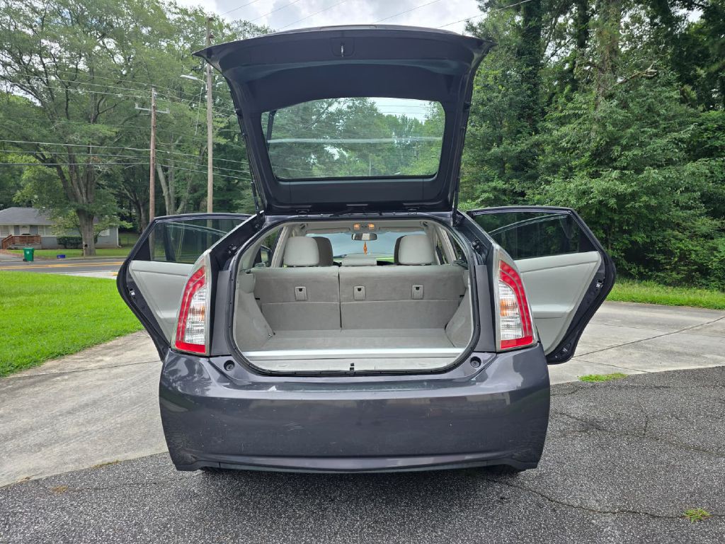 2013 Toyota Prius Image 30
