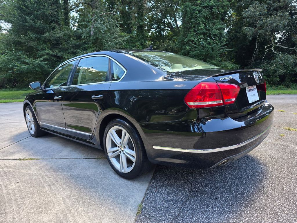 2012 Volkswagen Passat Image 4