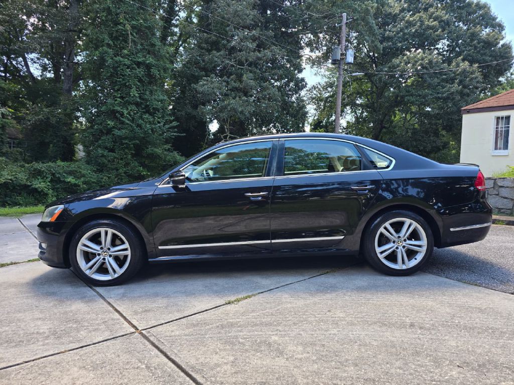 2012 Volkswagen Passat Image 39