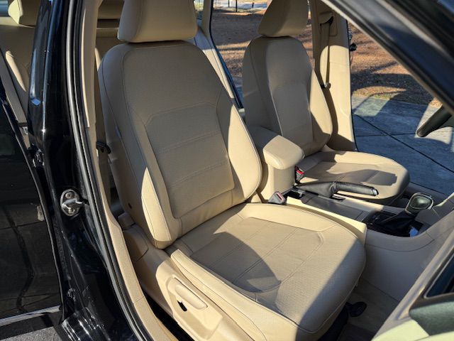 2012 Volkswagen Passat Image 8