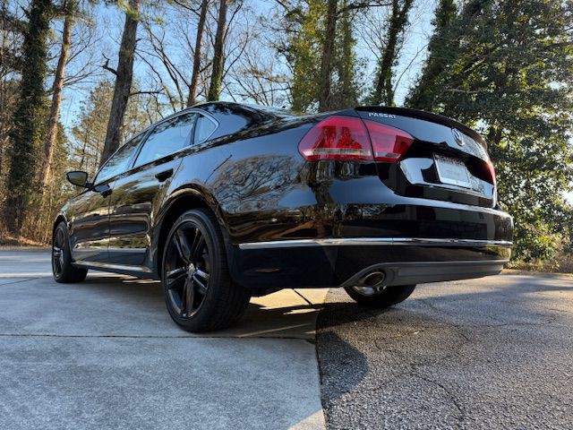 2012 Volkswagen Passat Image 21