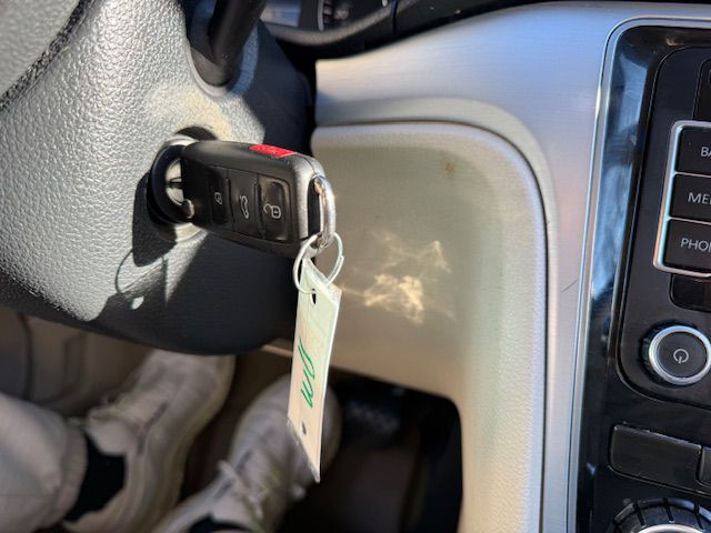 2012 Volkswagen Passat Image 41