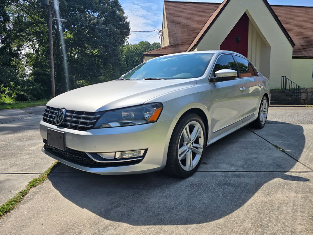 2014 Volkswagen Passat Image 2