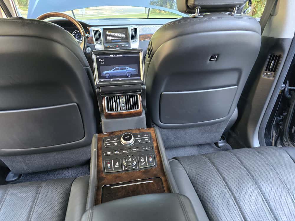 2011 Hyundai Equus Image 27