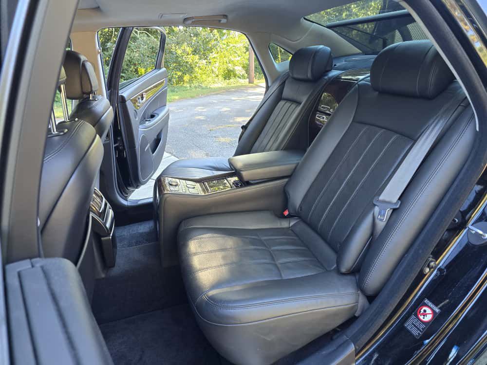 2011 Hyundai Equus Image 29