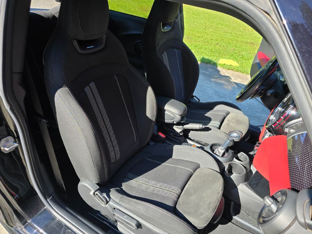 2018 MINI Cooper Image 6