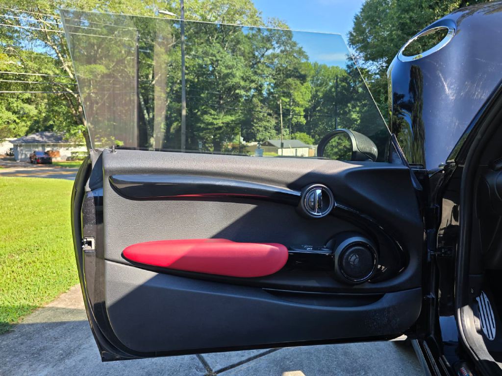 2018 MINI Cooper Image 20