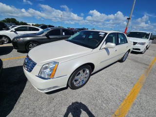 Image for 2011 Cadillac DTS Platinum ID: 6819006