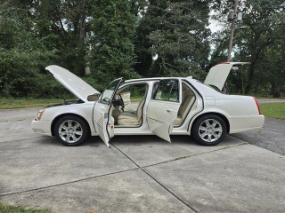 Image for 2011 Cadillac DTS Platinum ID: 6819006