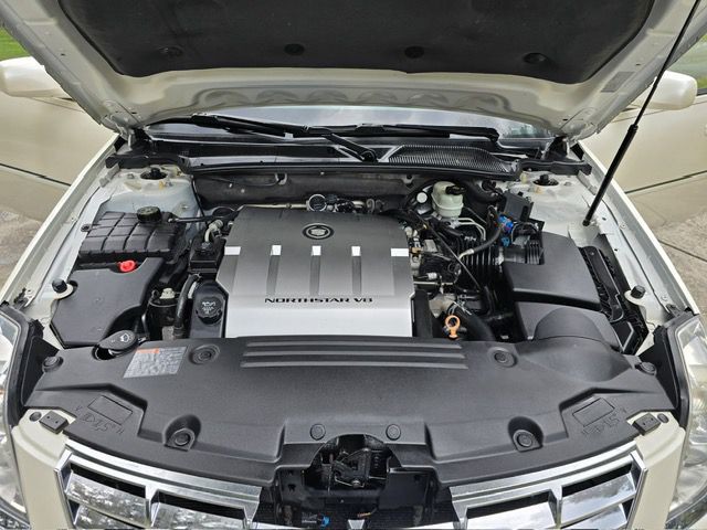 2011 Cadillac DTS Image 9