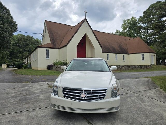 2011 Cadillac DTS Image 22