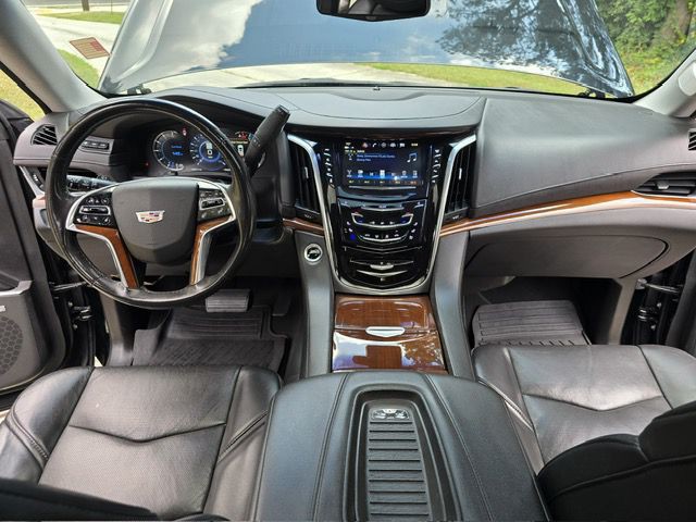 2019 Cadillac Escalade Image 5