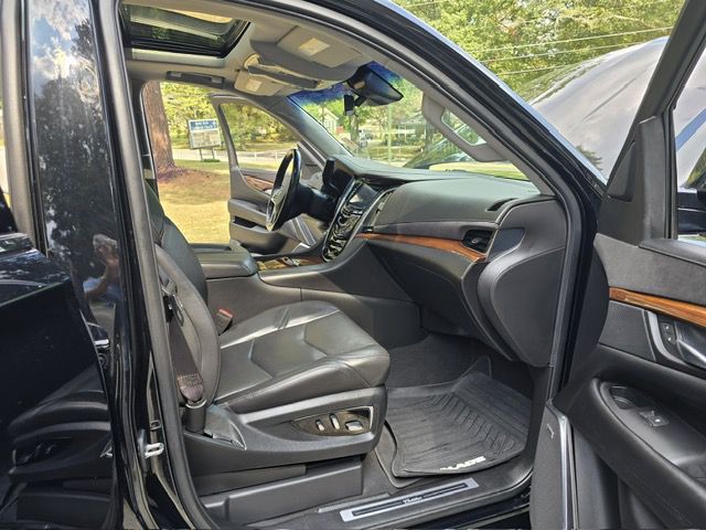 2019 Cadillac Escalade Image 18