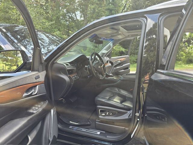 2019 Cadillac Escalade Image 21