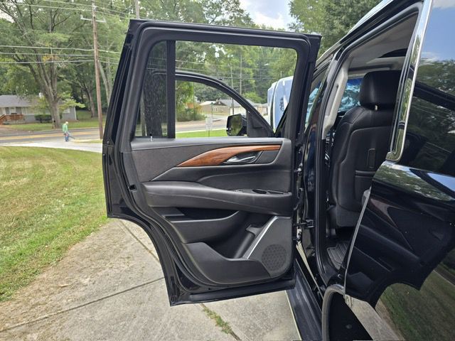 2019 Cadillac Escalade Image 45