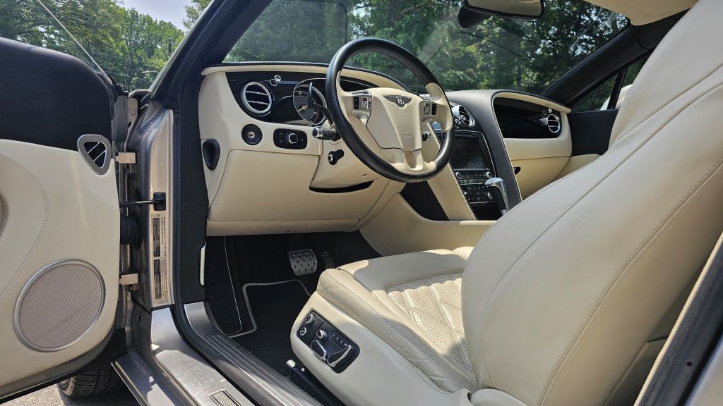 2015 Bentley Continental Image 4