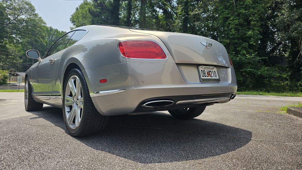 2015 Bentley Continental Image 26