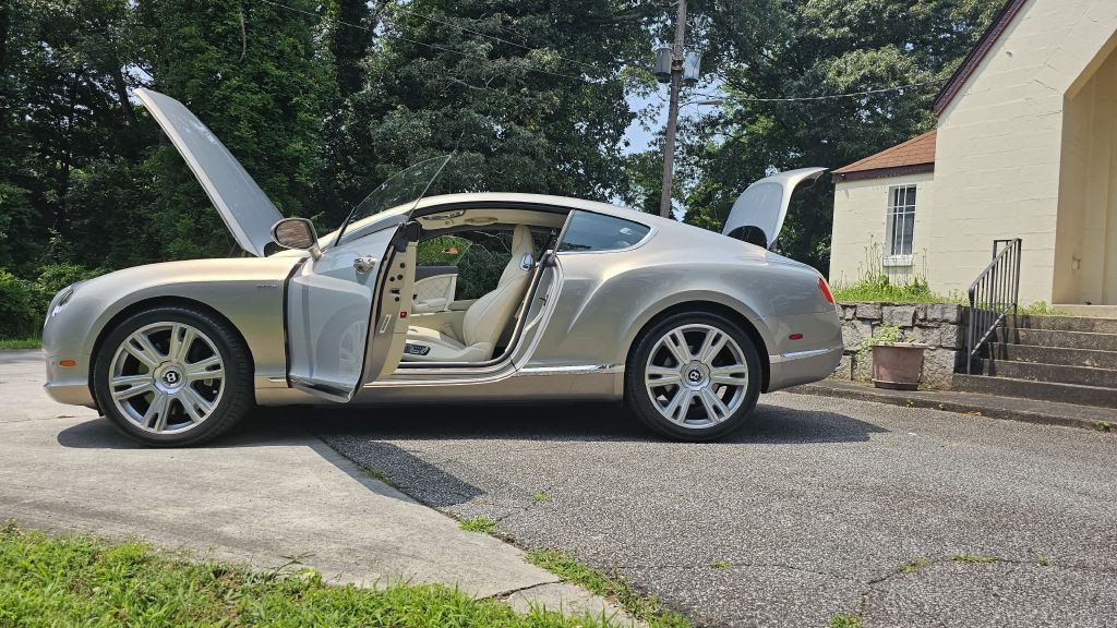 2015 Bentley Continental Image 36