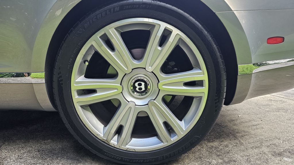 2015 Bentley Continental Image 63