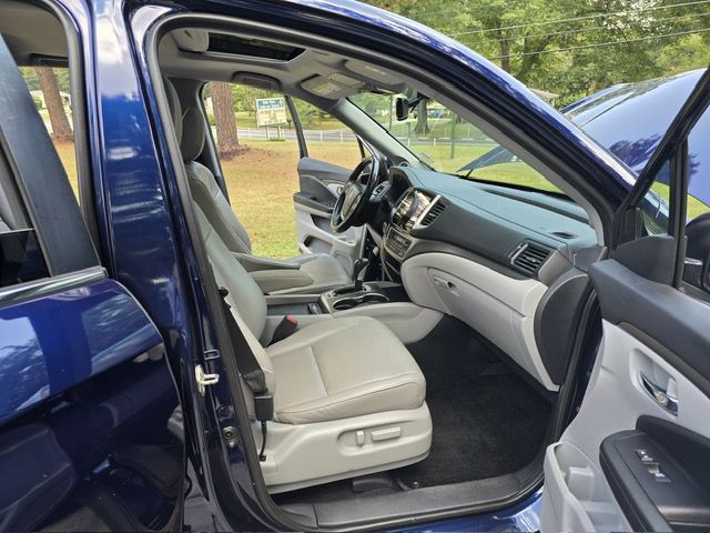 2019 Honda Ridgeline Image 11