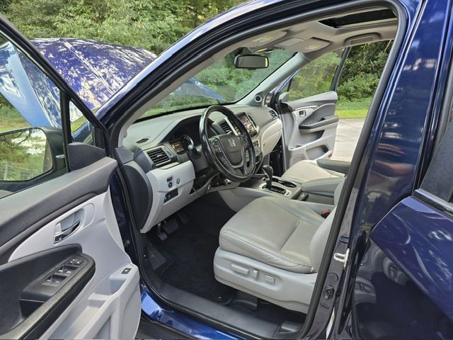 2019 Honda Ridgeline Image 44