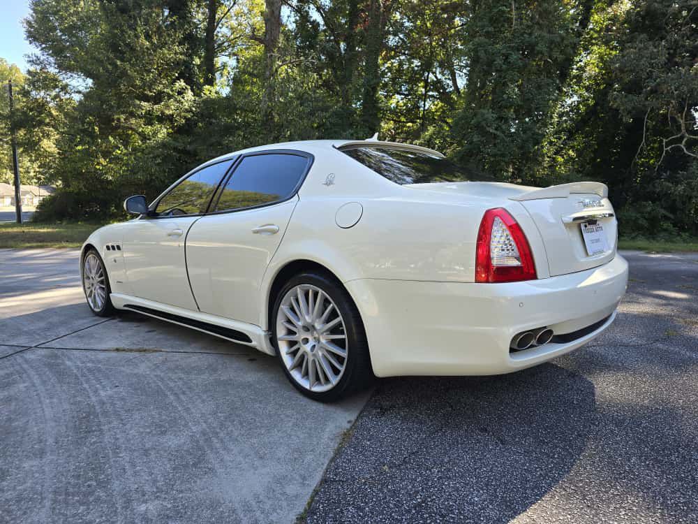 2011 Maserati Quattroporte Image 3