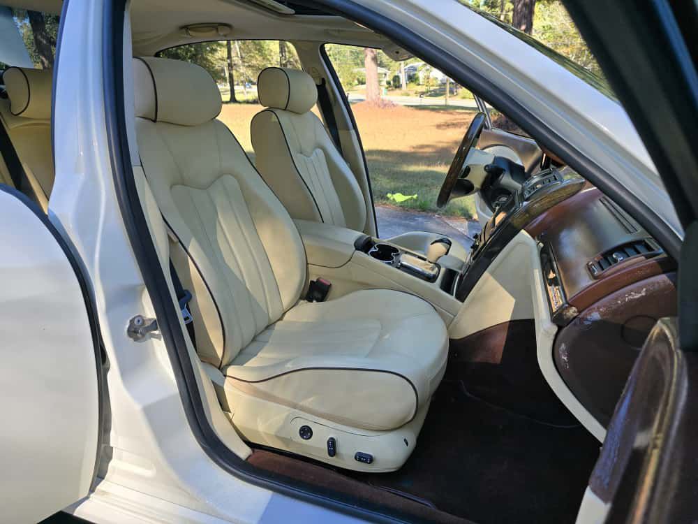 2011 Maserati Quattroporte Image 8