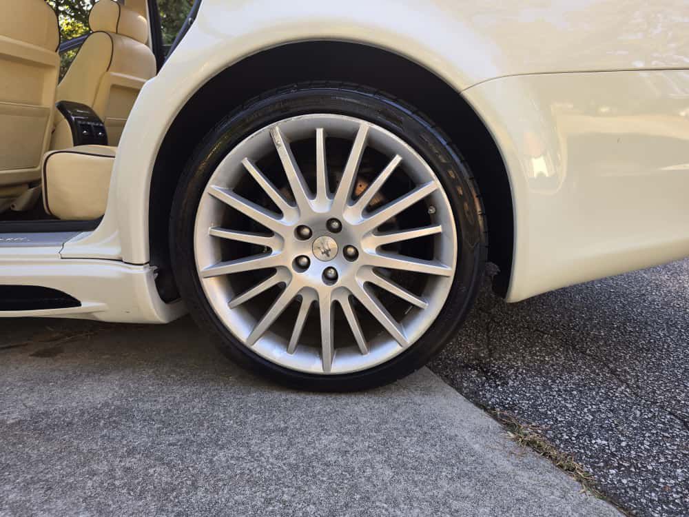 2011 Maserati Quattroporte Image 14