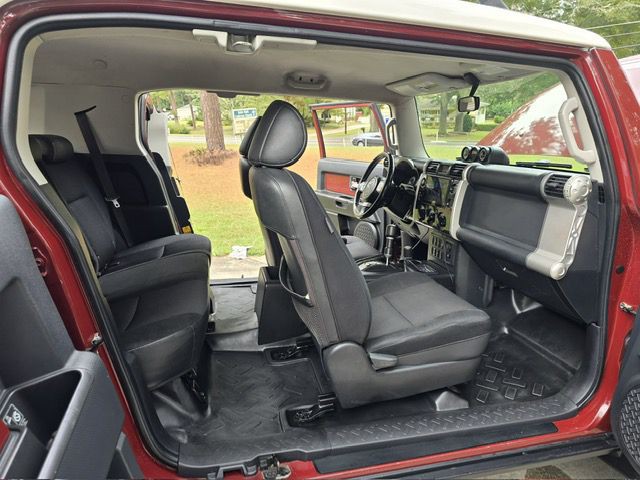 2008 Toyota FJ Cruiser Image 25