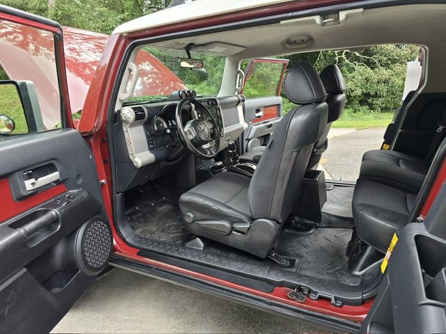 2008 Toyota FJ Cruiser Image 30