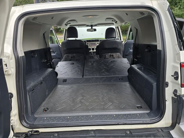 2014 Toyota FJ Cruiser Image 13