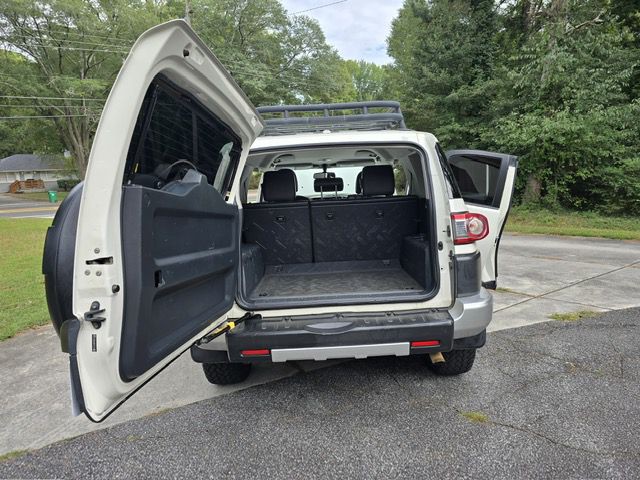 2014 Toyota FJ Cruiser Image 35