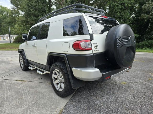 2014 Toyota FJ Cruiser Image 38