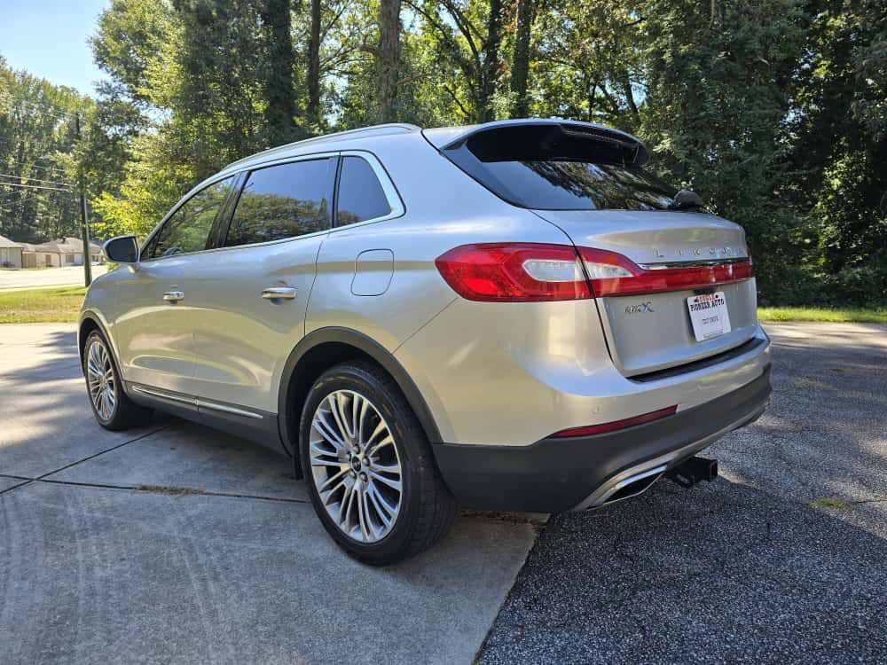 2017 Lincoln MKX Image 2