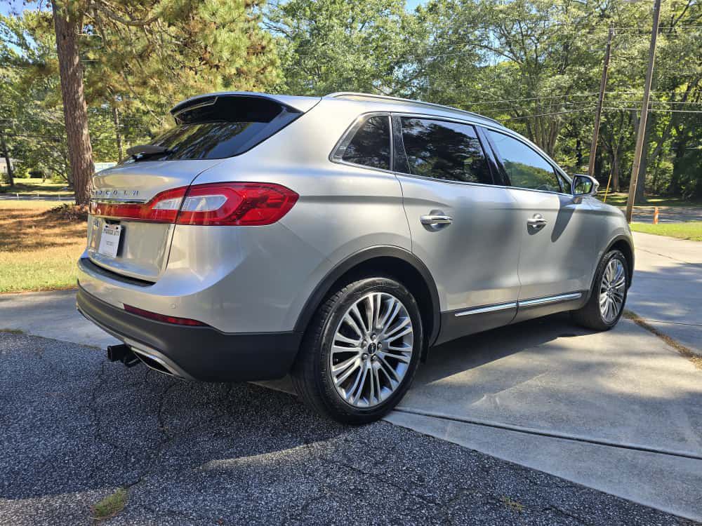 2017 Lincoln MKX Image 3
