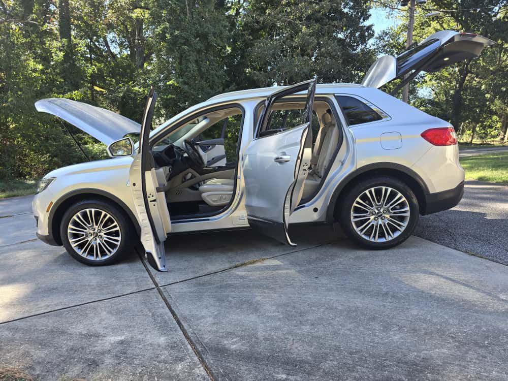 2017 Lincoln MKX Image 35