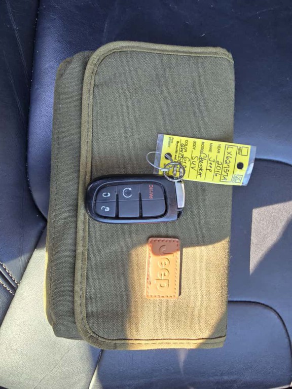 2016 Jeep Cherokee Image 9