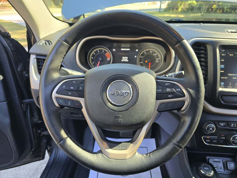 2016 Jeep Cherokee Image 21