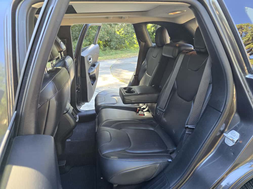 2016 Jeep Cherokee Image 30