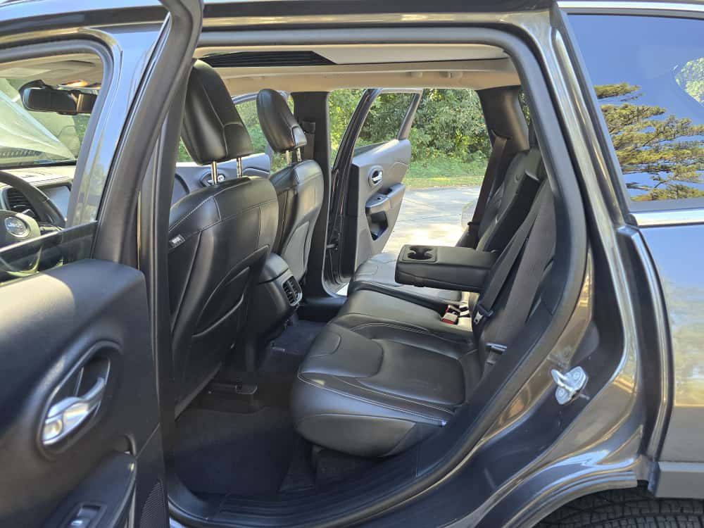 2016 Jeep Cherokee Image 31