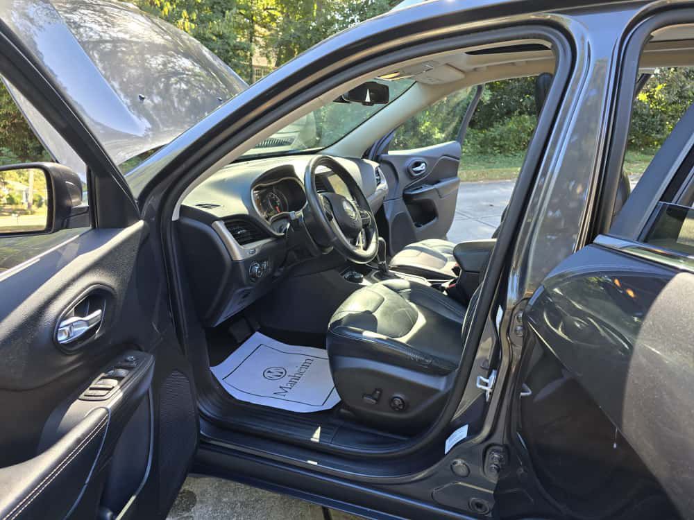 2016 Jeep Cherokee Image 33