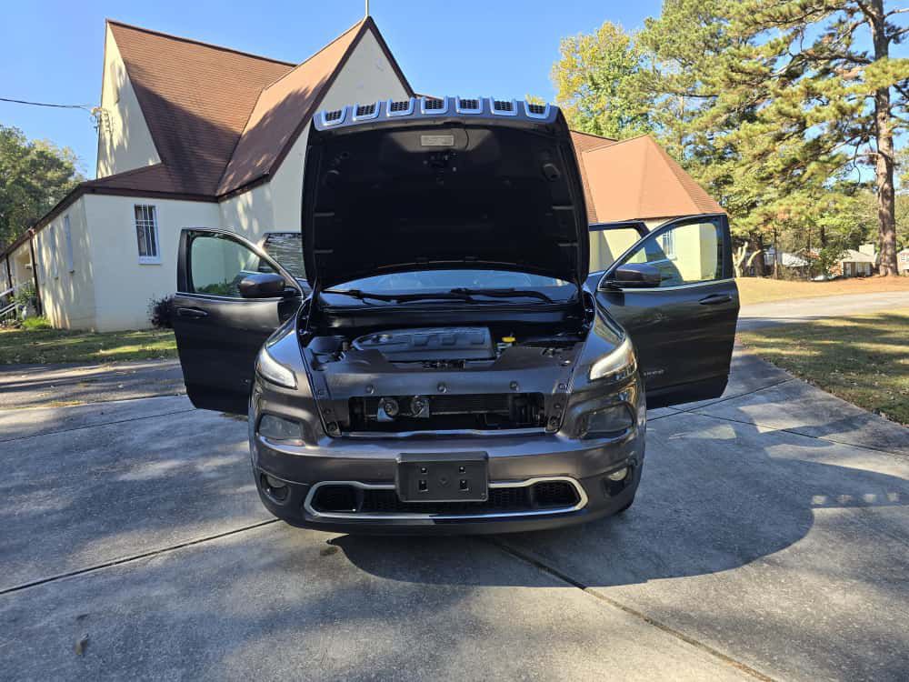 2016 Jeep Cherokee Image 40