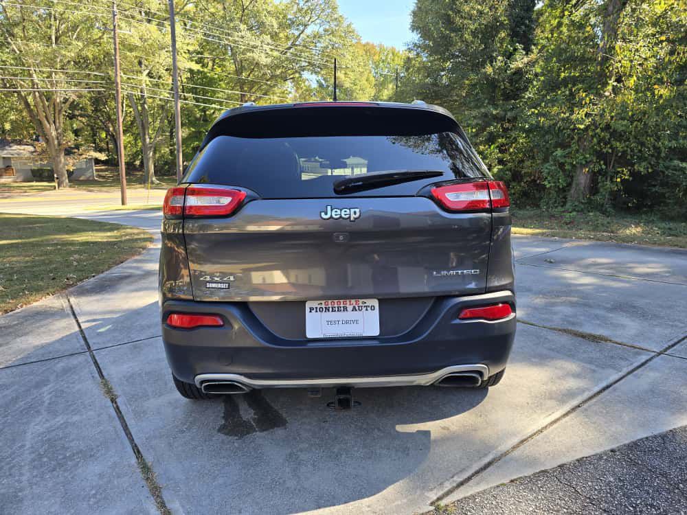 2016 Jeep Cherokee Image 41